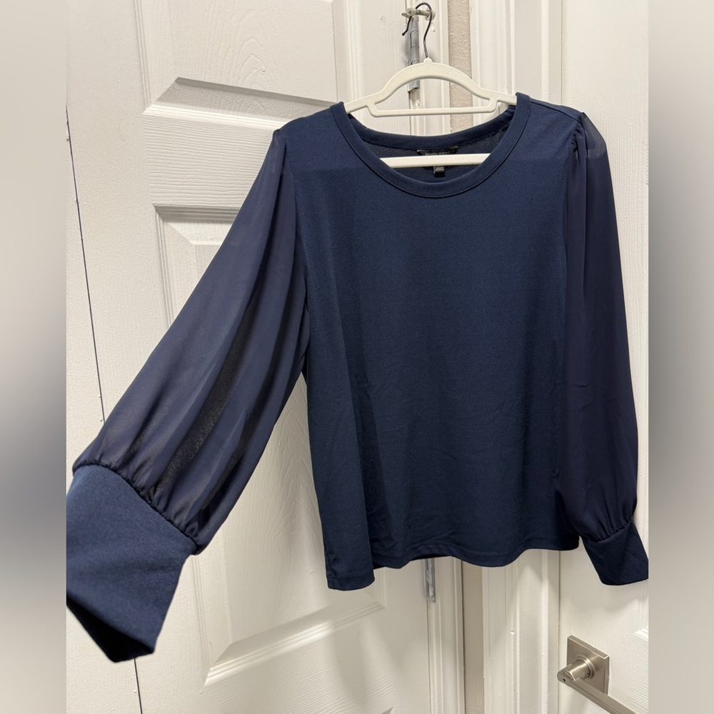 Elegant Banana Republic Navy Blue Women's Top with Sheer Sleeves